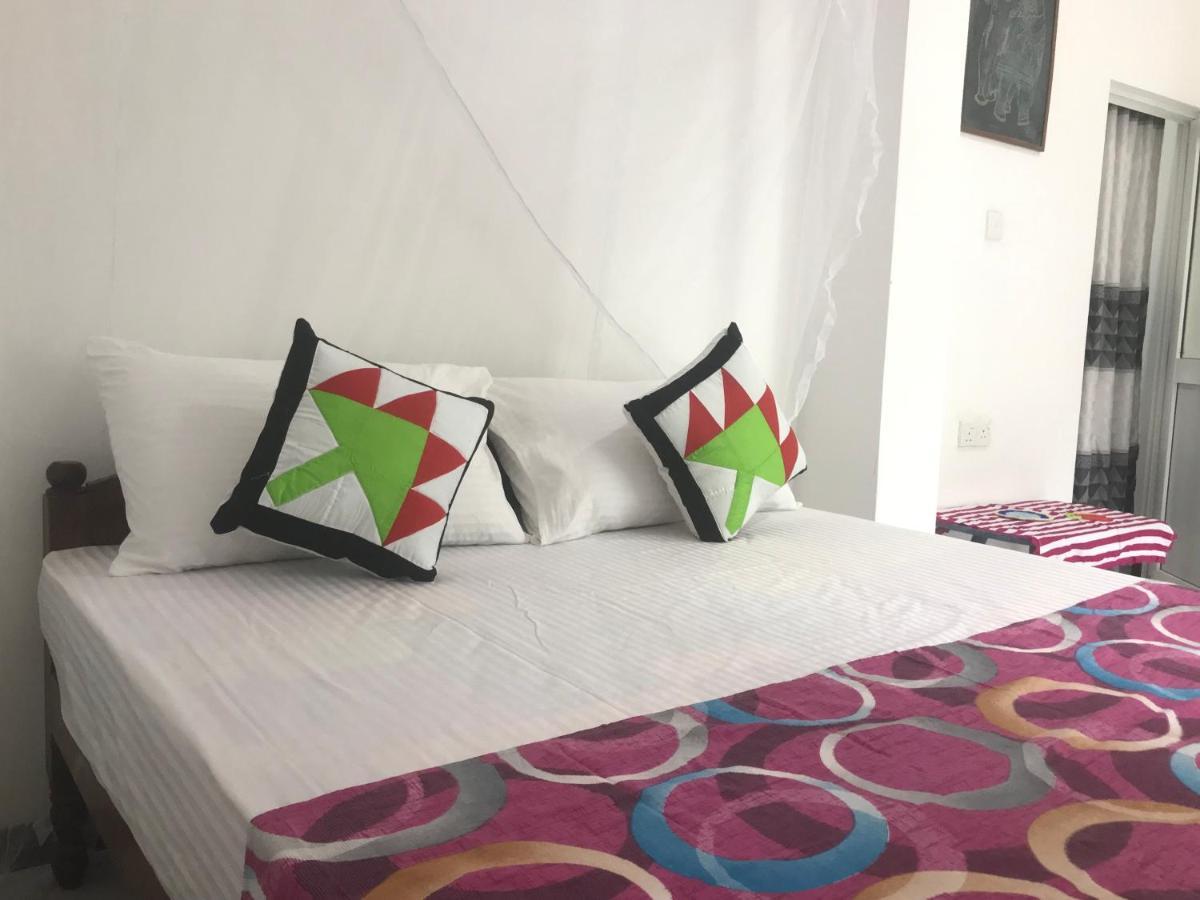 Jilan Homestay 本托塔 外观 照片
